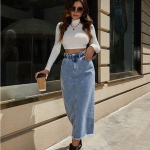 Lauren Jeans Co. Denim Frayed Hem Skirt 14